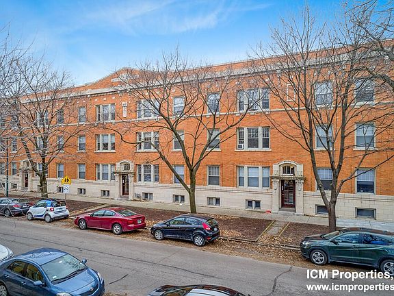 5th image of 1605 W Berteau Ave #3F