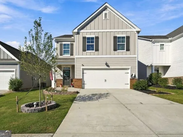 5748 Screech Owl Dr, Flowery Branch, GA 30542