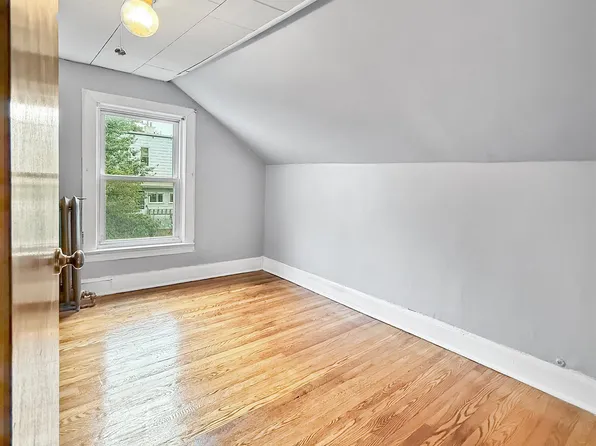 134 Boyd Avenue image 10 of 25