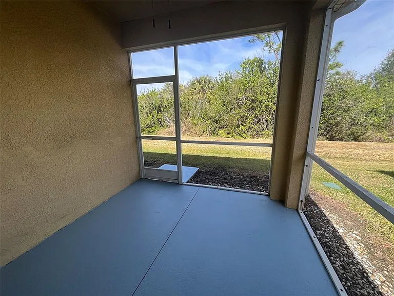 13282 SW Pembroke Cir N — Photo 15