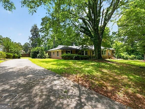 2nd image of 43 Mountain View Dr
