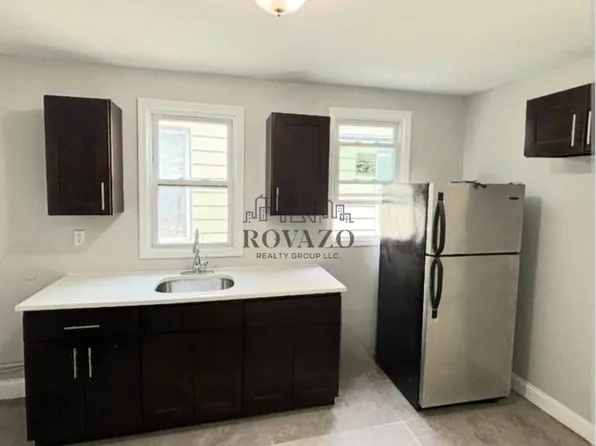 591 S 19th St #1, Newark, NJ 07103