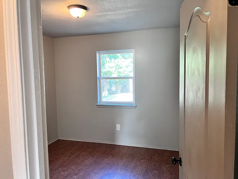 1107 Wilson St — Photo 39