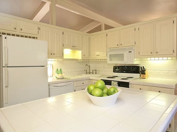 5th image of 3493 Eaglerock Dr
