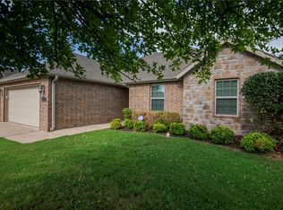 431 N Cold Harbor Ave, Fayetteville, AR 72704