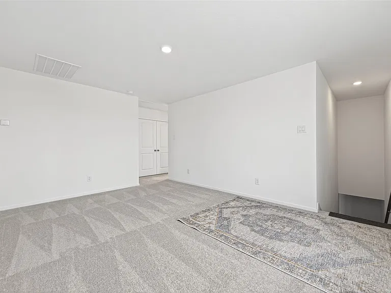 6273 Alder Creek Dr — Photo 25