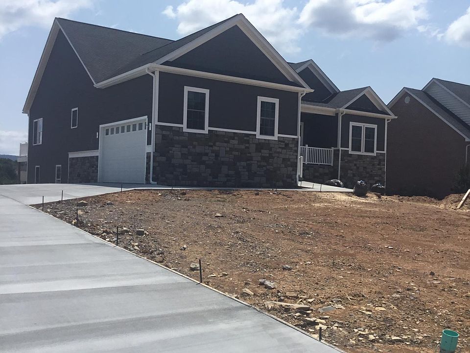 2nd image of 2424 Village Dr