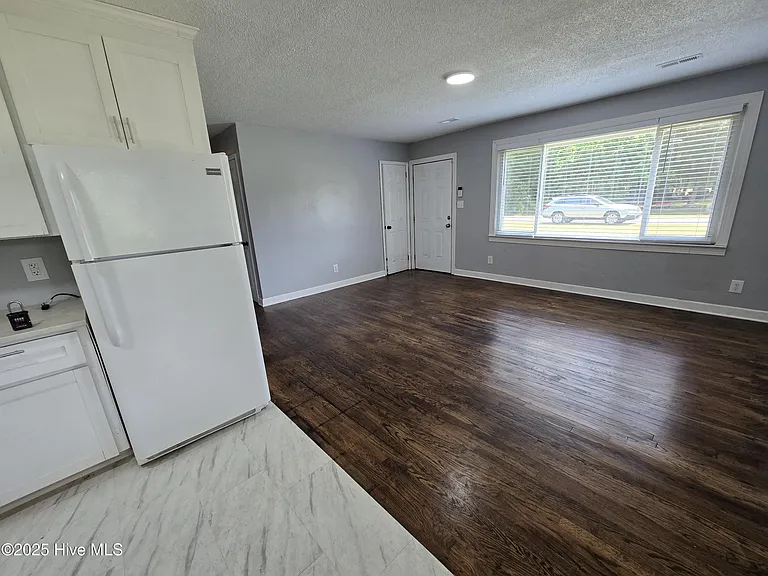 5968 Acorn Rd — Photo 5