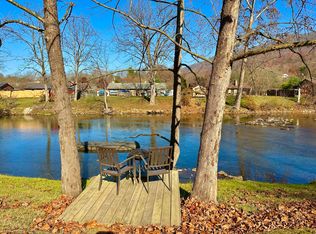 109 N River Rd, Covington, VA 24426