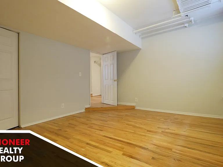 654 W Cornelia Ave #65622 — Photo 4