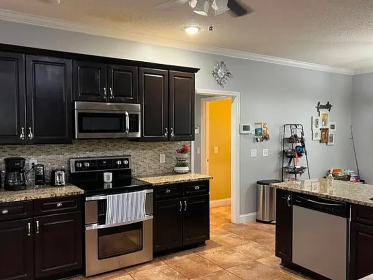 106 Prestige Dr — Photo 10