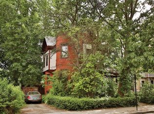 32 Kent Sq, Brookline, MA 02446