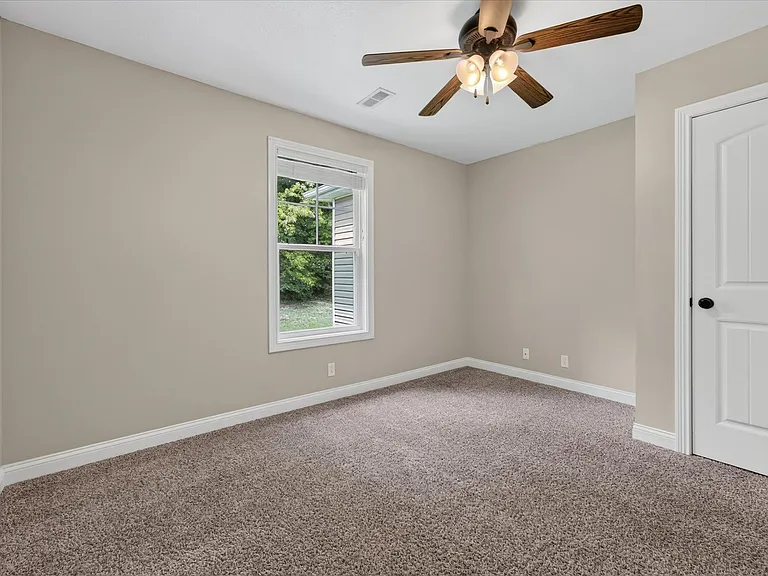 2228 Killington Dr — Photo 27