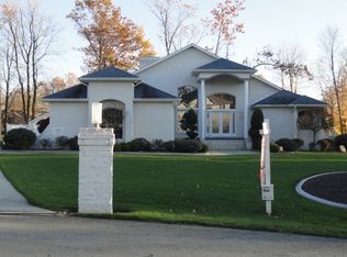 3536 Silver Ridge Ct, Hermitage, PA 16148