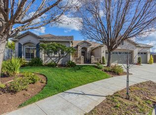 1937 N Megan Ave, Clovis, CA 93619