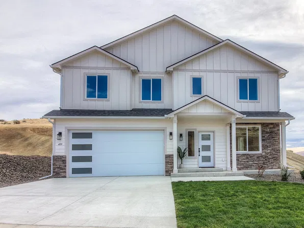 409 N 89th Ave, Yakima, WA 98908