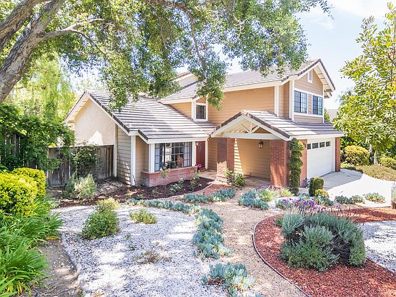 2nd image of 2136 Meadow Brook Ct