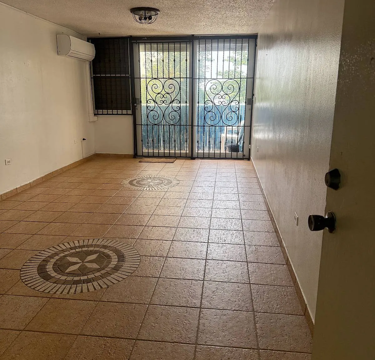 Cond. Lagos Del Norte — Photo 1