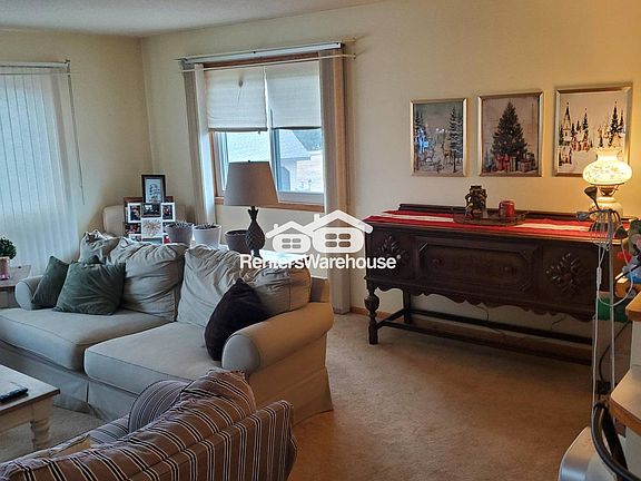 4th image of 5420 Orleans Ln N APT 8