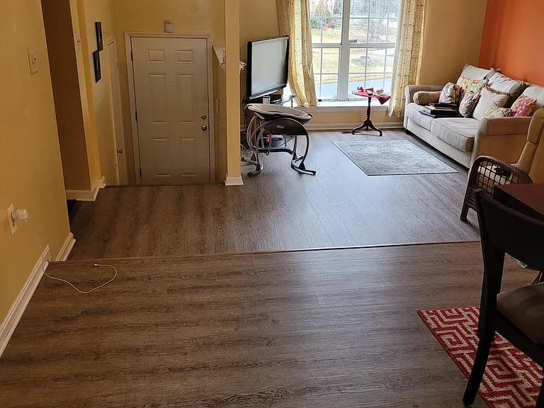 7251 Morrison Dr — Photo 2