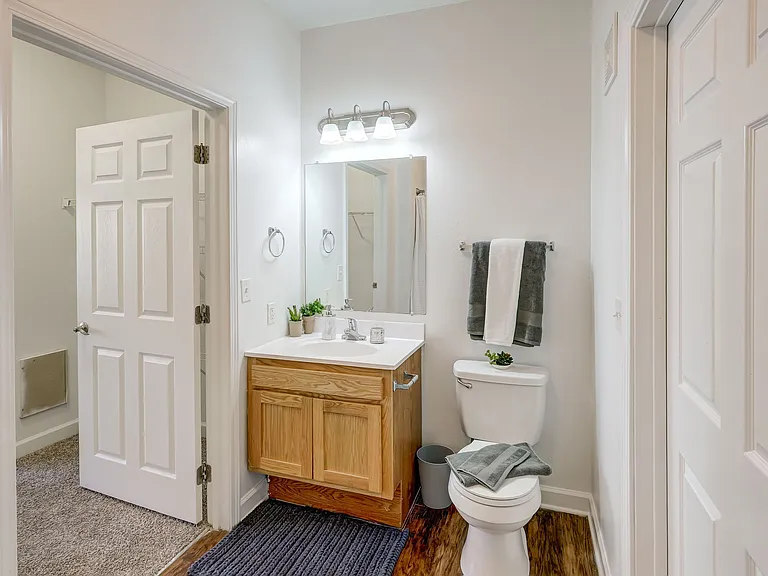 Crescent at Wolfchase Apartment Homes — Photo 9
