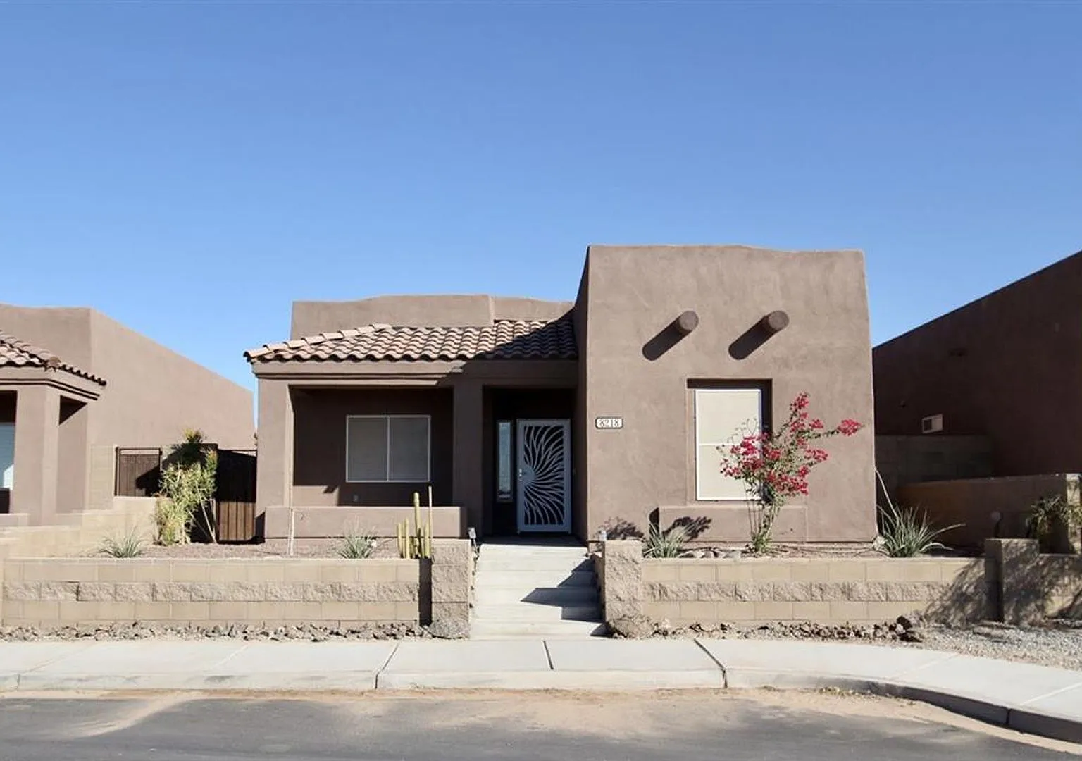 Courtyard home in Cielo Verde — Photo 1
