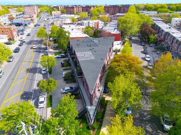 2126 Gerritsen Avenue image 1 of 28