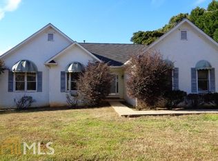 203 Scenic Dr, McDonough, GA 30252