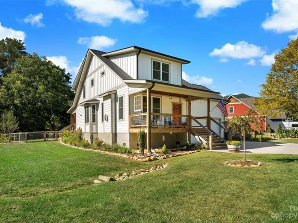 249 Flat Creek Rd, Black Mountain, NC 28711