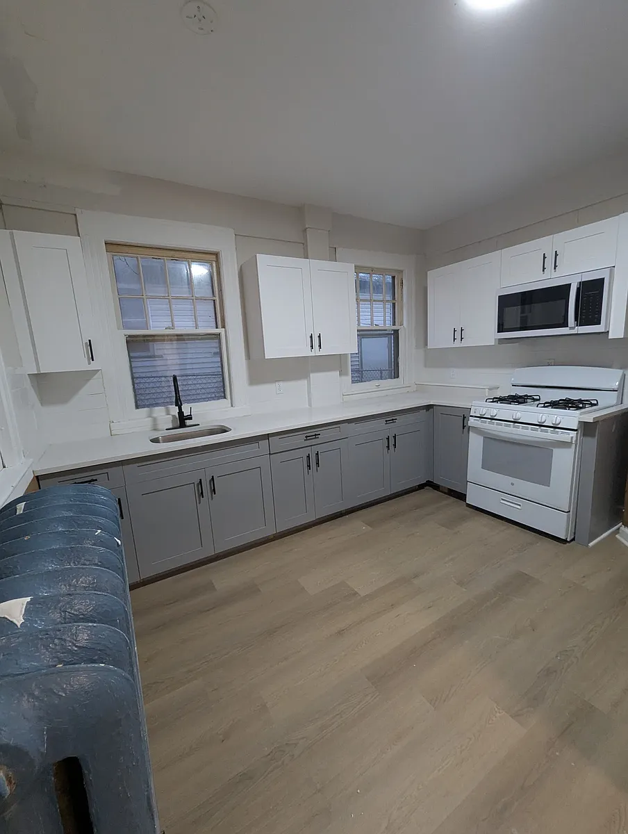 Building Photo - 184 Buckingham St #1