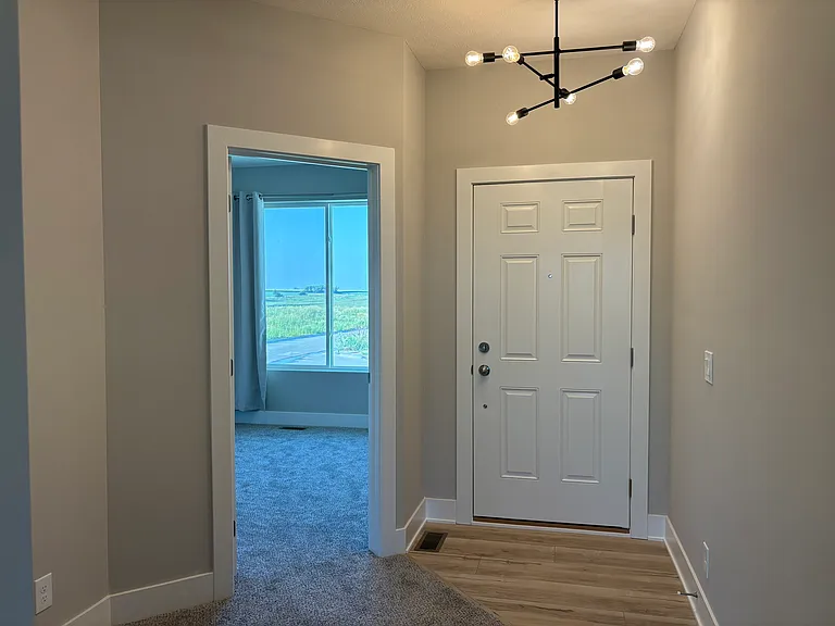 6852 Portage Dr — Photo 2