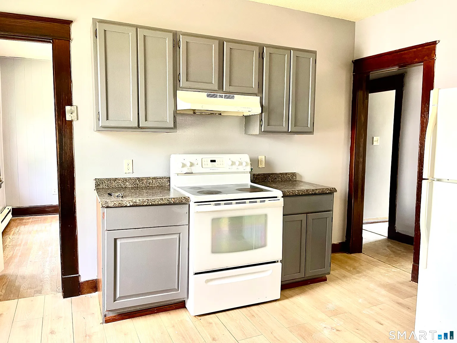 4 bed, 4896 sqft, $2,000 — Photo 4