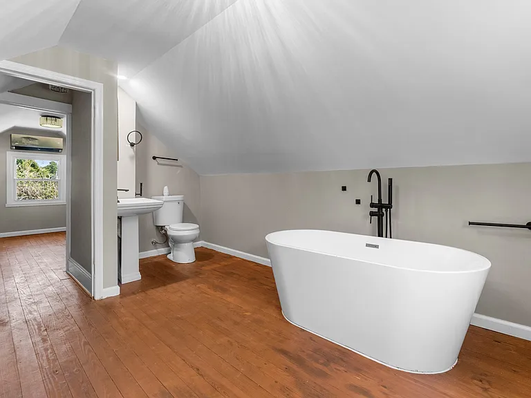 2302 Lighthouse View Dr — Photo 21
