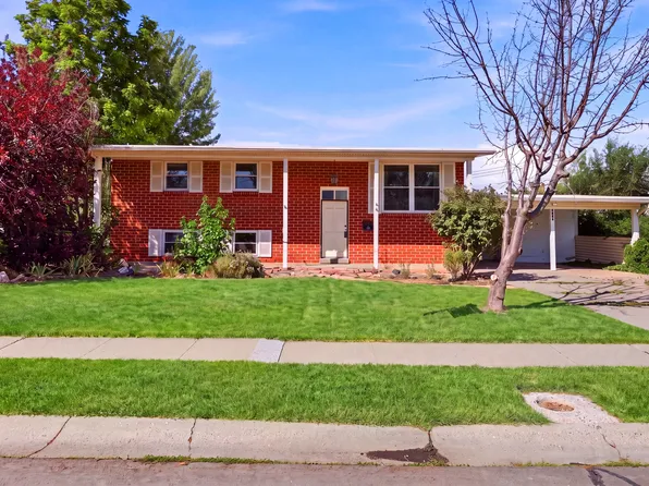 1946 W Condie Dr S, Salt Lake City, UT 84129