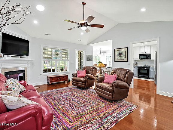 5th image of 2137 Talmage Drive