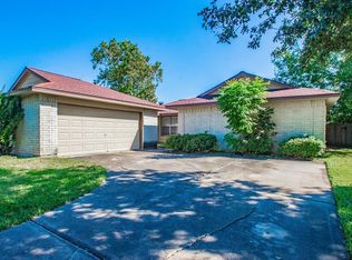 3827 Rosemont Dr, La Porte, TX 77571