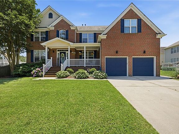 3rd image of 2303 Fern Mill Ln