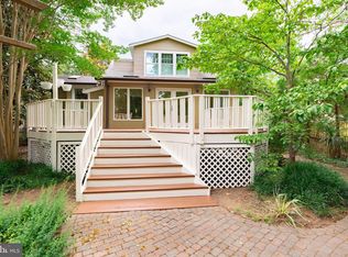 3414 N Pershing Dr, Arlington, VA 22201