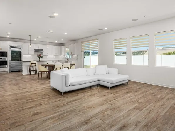 27868 Evergreen Way, Valley Center, CA 92082