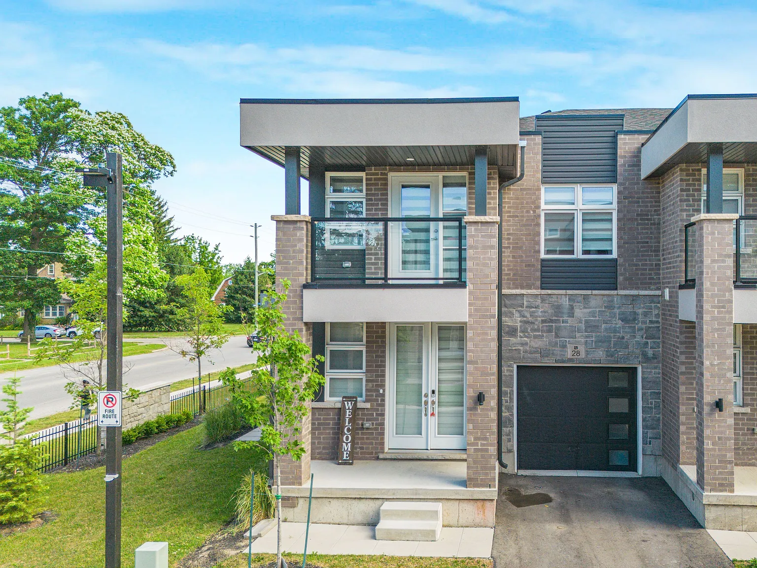 3 bed, $2,500 — Photo 1