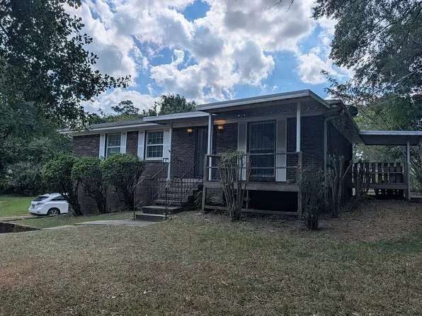 3112 Walker Chapel Rd, Fultondale, AL 35068