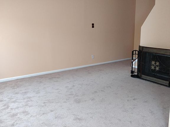 Living Room with fireplace