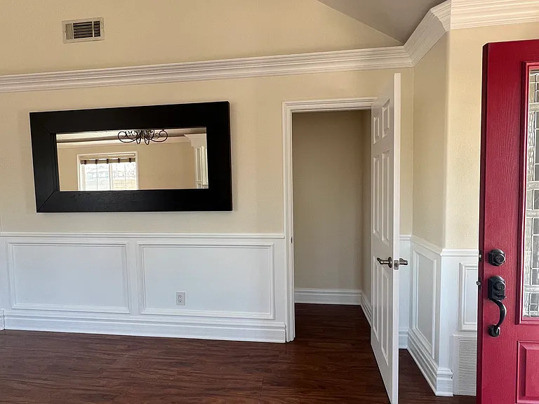 7448 Greenwich Pl — Photo 3