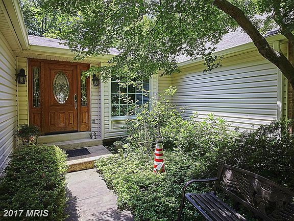 3rd image of 11160 Deuaughn Ct