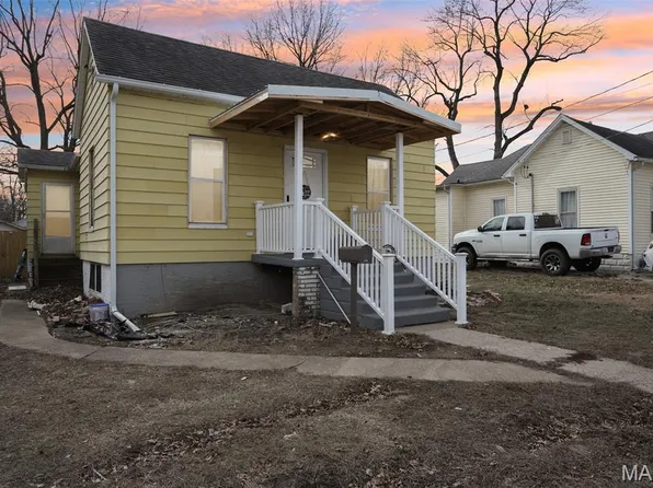 616 E Ryder St, Litchfield, IL 62056