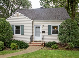 3 Pihlman Pl, Chatham, NJ 07928