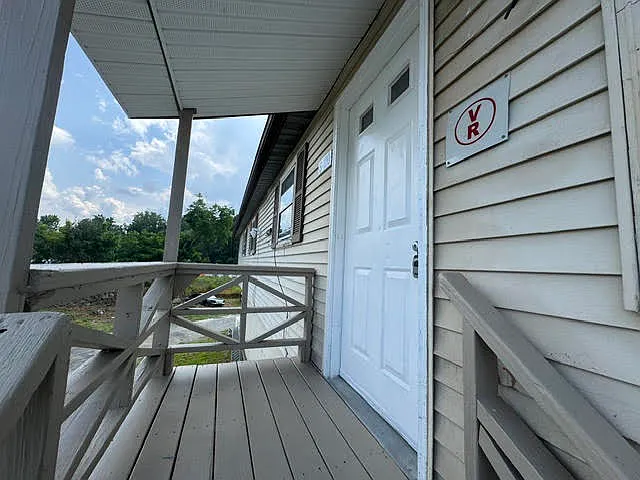 2899 US Route 9W #100