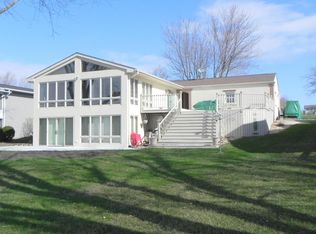 839 Breckenboro Rd, Davis, IL 61019