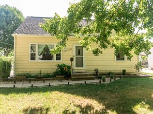 1505 10th St NW, Cedar Rapids, IA 52405