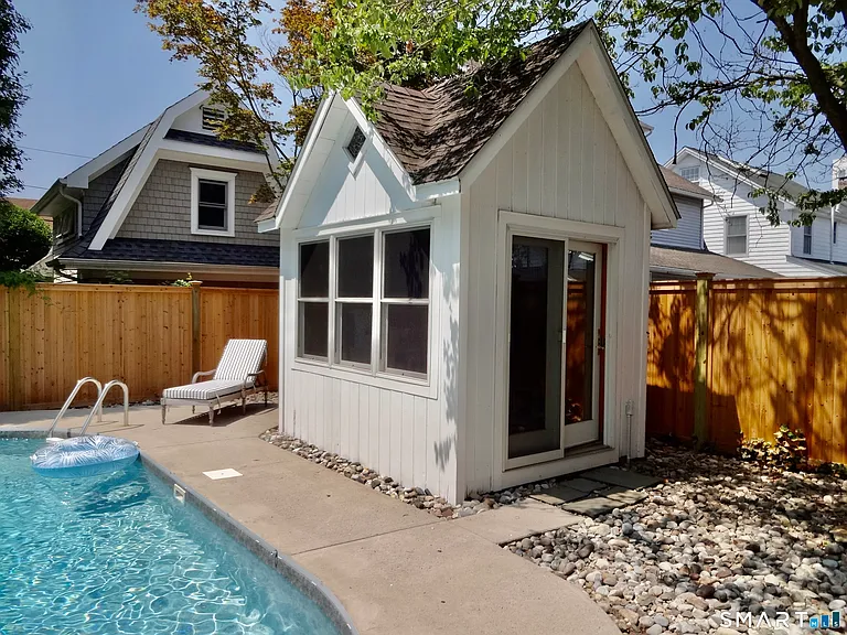 84 Sherman Ct — Photo 35